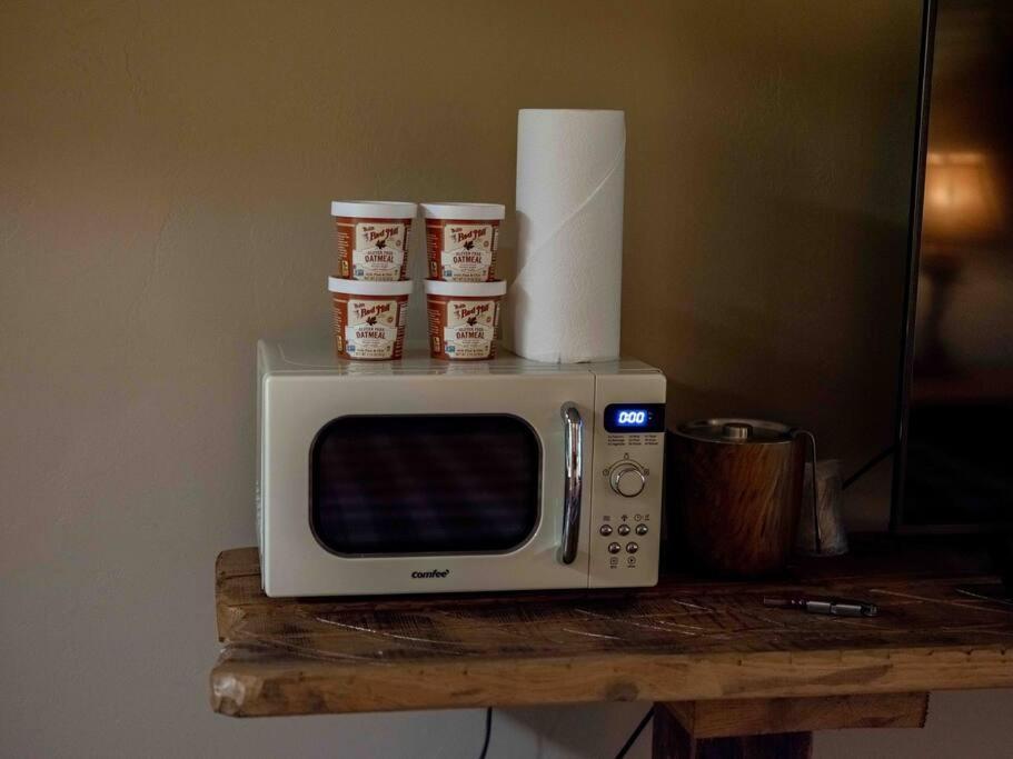 Stonegate Lodge King Bed Wifi 50 In Roku Tv Salt Water Pool Room # 101 Eureka Springs Esterno foto